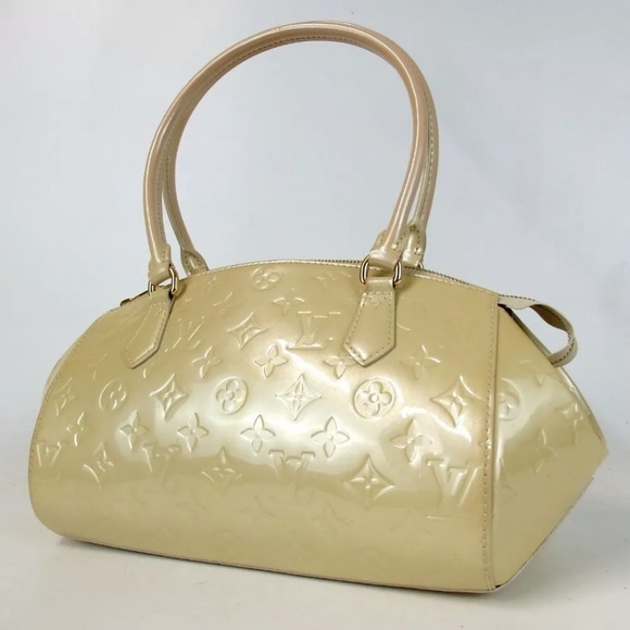 Louis Vuitton Handbags - ‼️SOLD SOLD‼️EUC 💯Auth Louis Vuitton Handbag